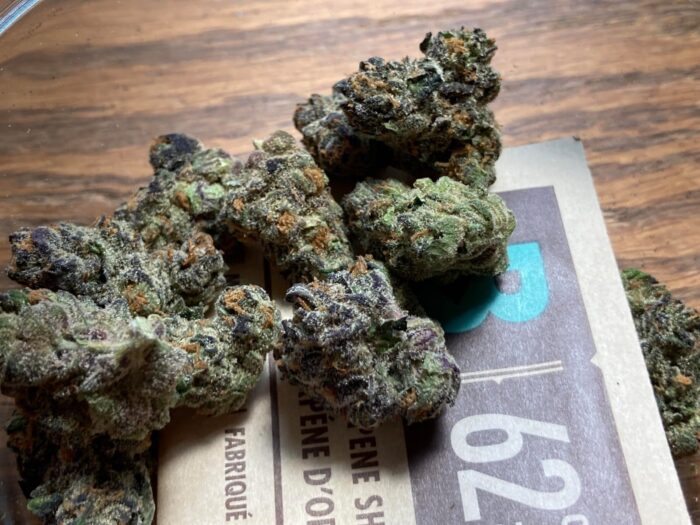 Runtz (Grape Pie × MAC) x Grape Gas 7g pack displayed with frosty, purple-toned buds for UK cannabis buyers
